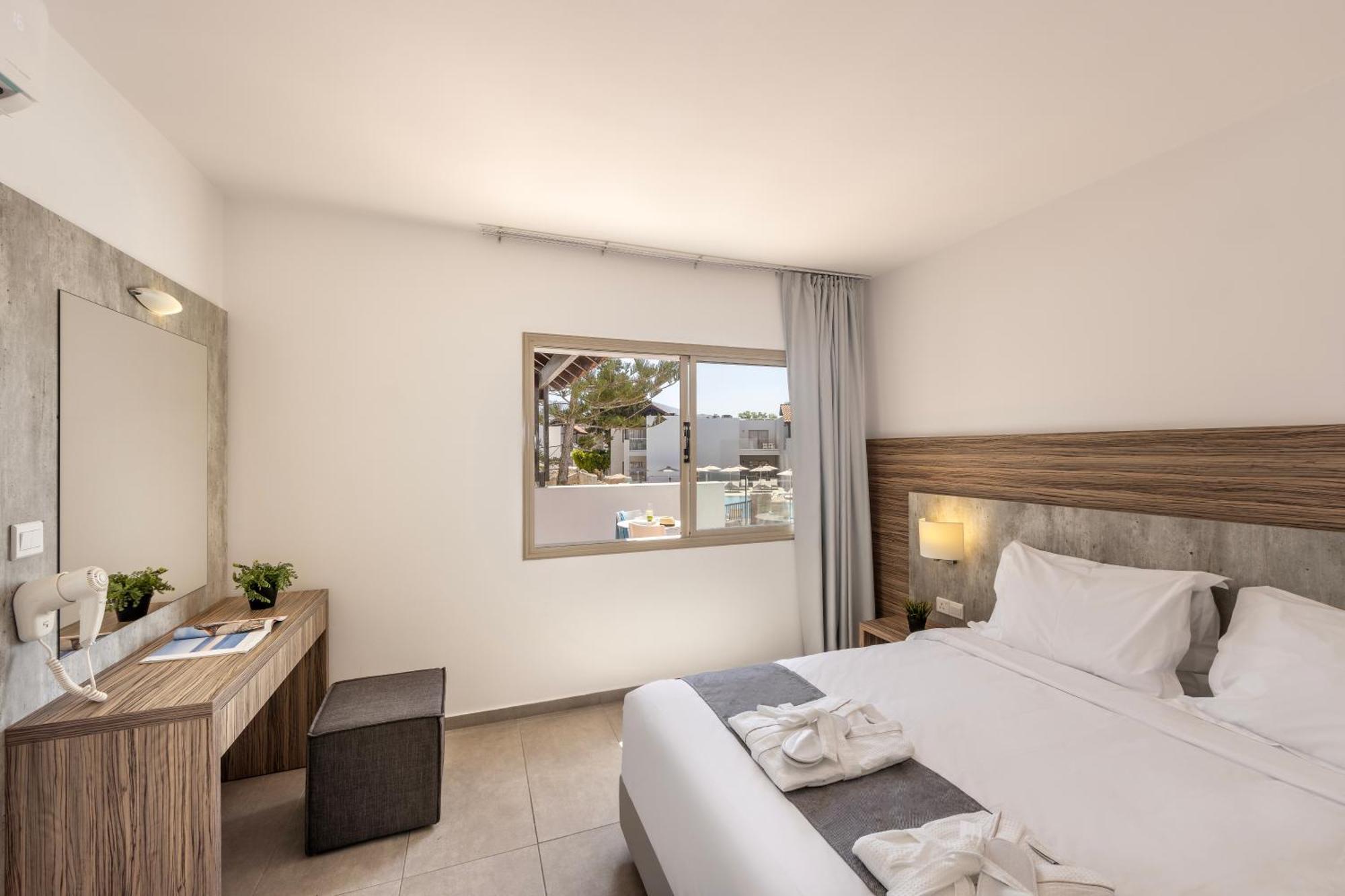Kapetanios Aqua Resort Coral Bay Esterno foto